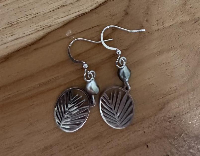Boucles d'oreilles palmier et keishis - ACIER