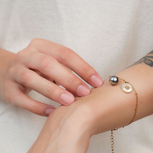 Bracelet acier doré Etoile et nacre, perle de Tahiti