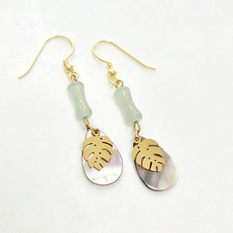 [BOAP] Boucles d'oreilles en acier doré, nacre feuille de ape et pierres vertes